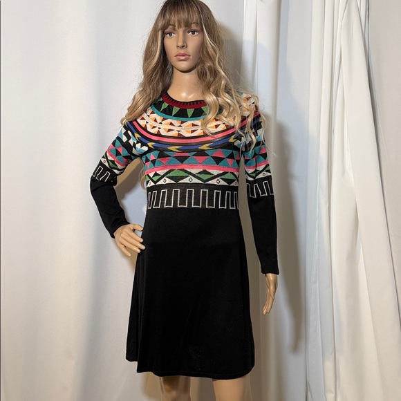Colorful Geometric Patterned Dress - Picture 8 of 8